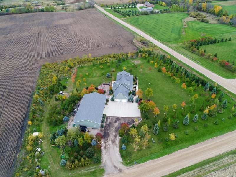 55 Homestead Rd NE, Nelson, MN 56355