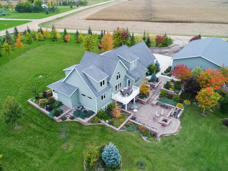 55 Homestead Rd NE, Nelson, MN 56355