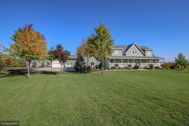 55 Homestead Rd NE, Nelson, MN 56355