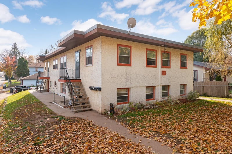 622 Hyacinth Ave E, Saint Paul, MN 55130