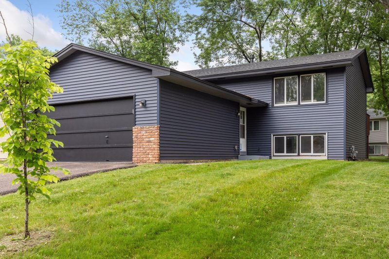 974 104th Ln NW, Coon Rapids, MN 55433