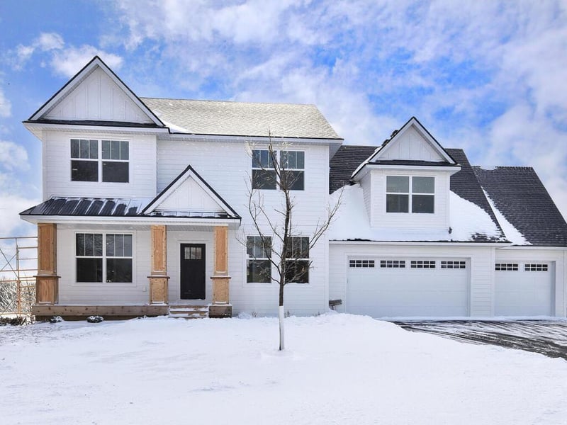 11659 E Laketowne Dr, Albertville, MN 55301
