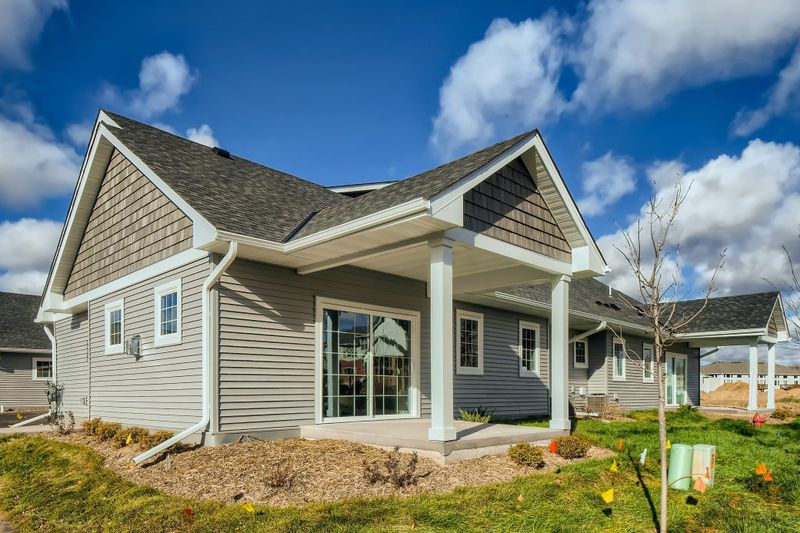 22330 Lilac Way, Forest Lake, MN 55025