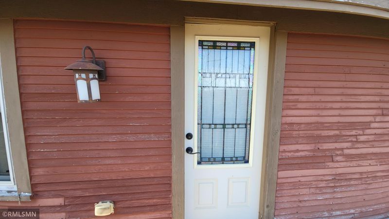 294 E Oak St, Kilkenny, MN 56052