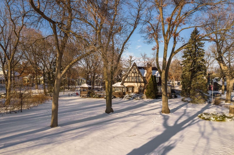 4725 Lake Ave, White Bear Lake, MN 55110