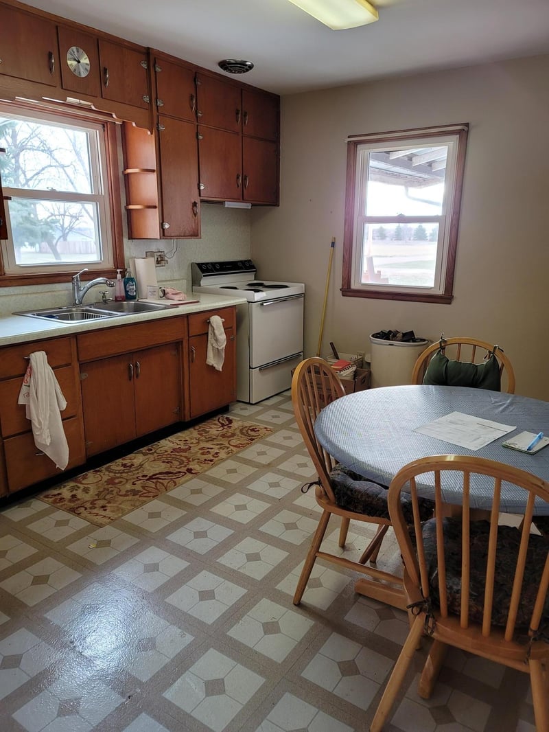 107 Adrian St S, Darfur, MN 56022