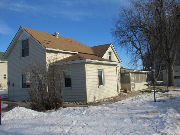 114 S Thompson Ave, Rushmore, MN 56168