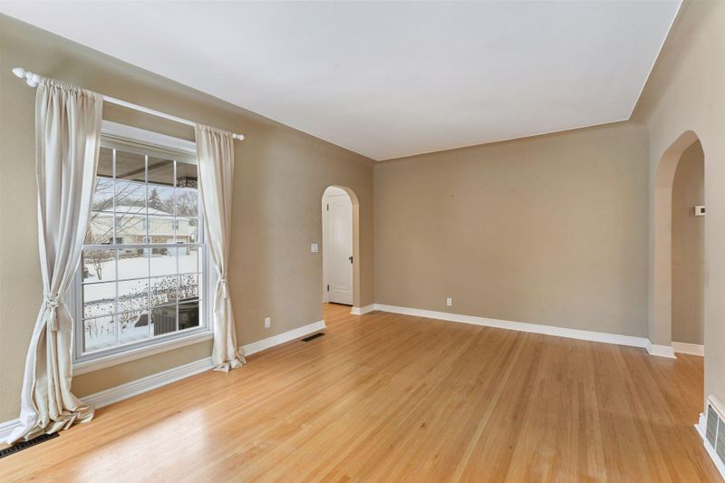 4011 Lynn Ave, Edina, MN 55416