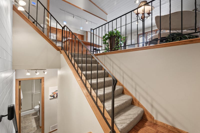 2410 County Road D W #2, Roseville, MN 55112