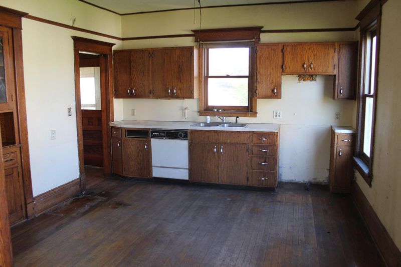 18586 Dewey St, Whitehall, WI 54773