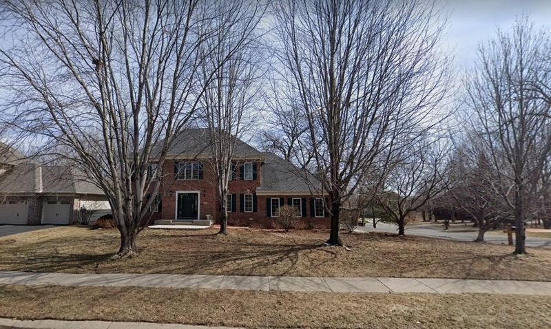 8263 Foxberry Ct, Savage, MN 55378