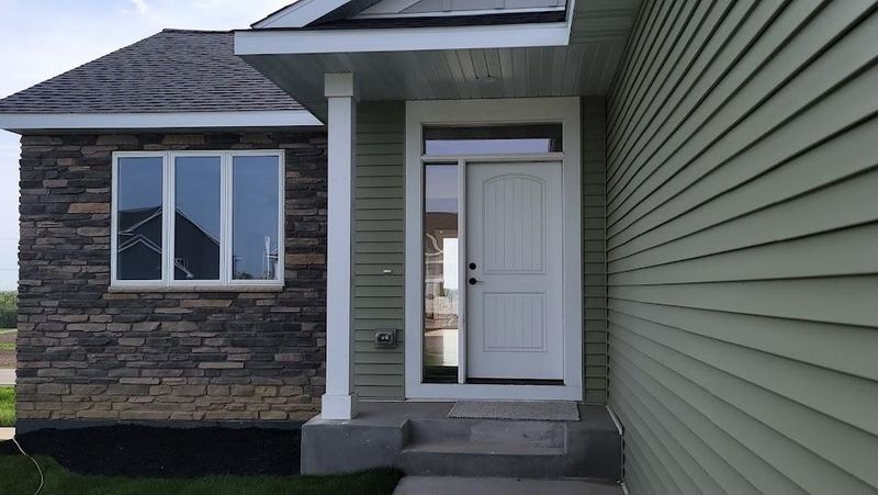 1729 Brandt Dr NE, Byron, MN 55920