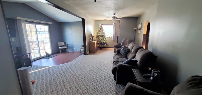 52 4th St, Wood Lake, MN 56297