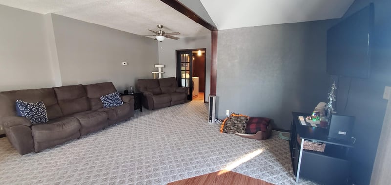 52 4th St, Wood Lake, MN 56297