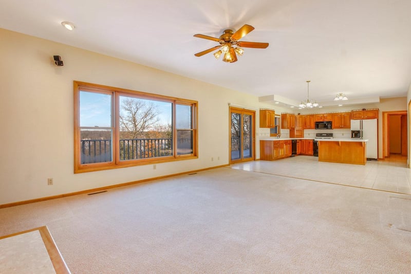 430 S Beach Dr, Altoona, WI 54720