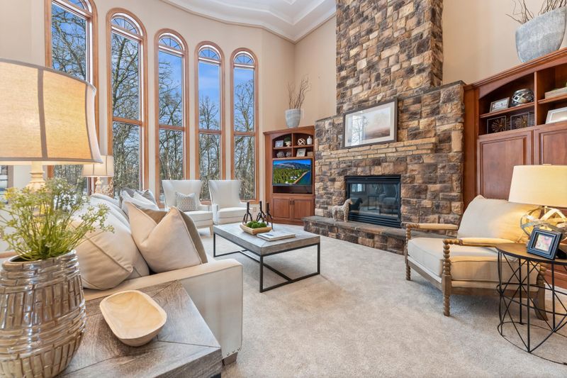 19500 Towering Oaks Trl, Prior Lake, MN 55372
