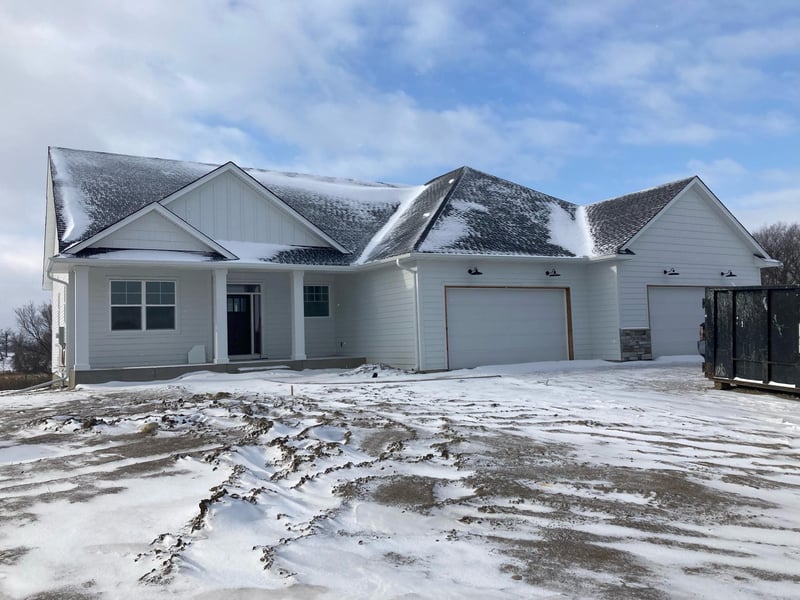 1680 Vega Ave, Mayer, MN 55360