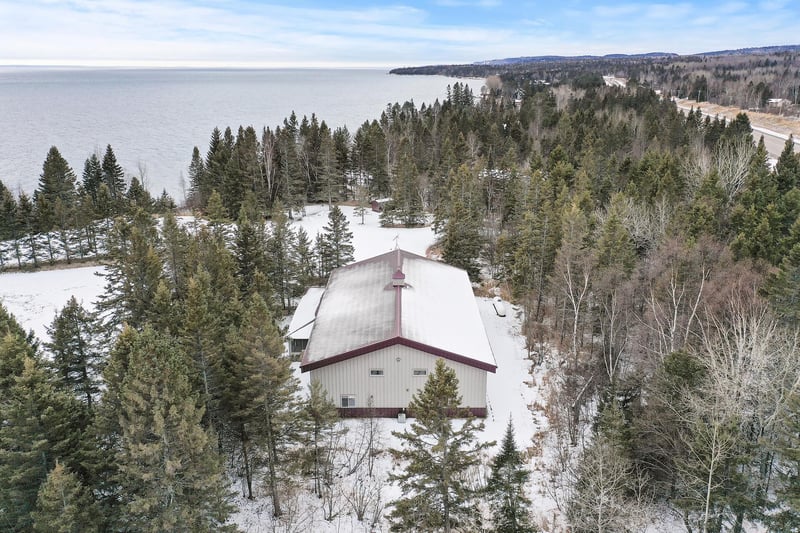 2894 Highway 61, Two Harbors, MN 55616