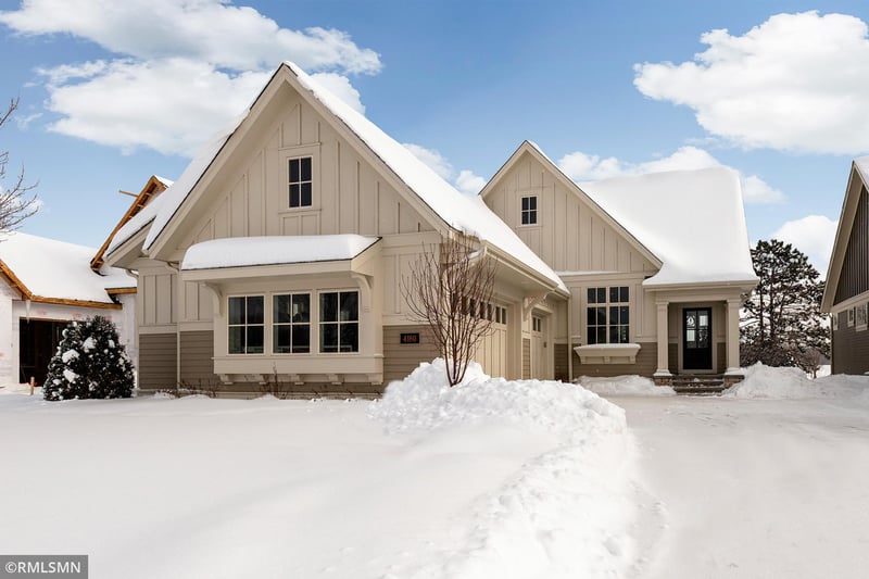 147 Lakeshore Cir, Waconia, MN 55387