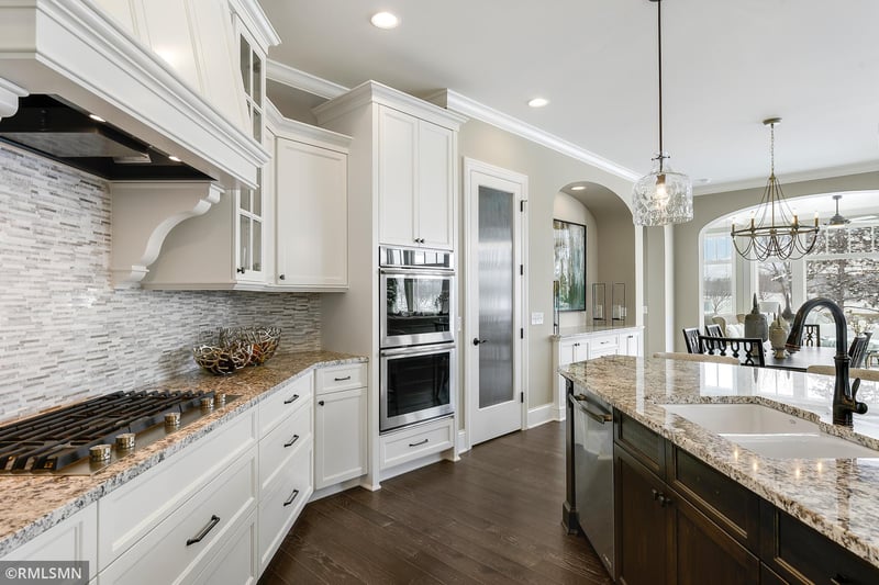 151 Lakeshore Cir, Waconia, MN 55387