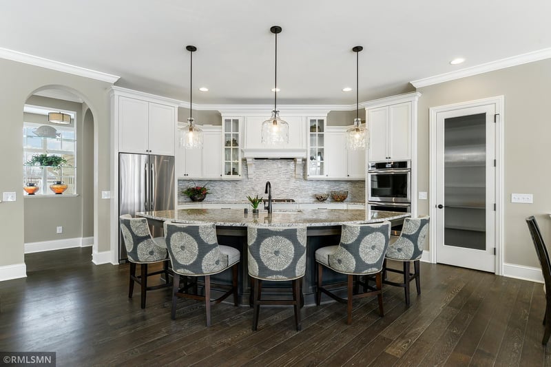 151 Lakeshore Cir, Waconia, MN 55387