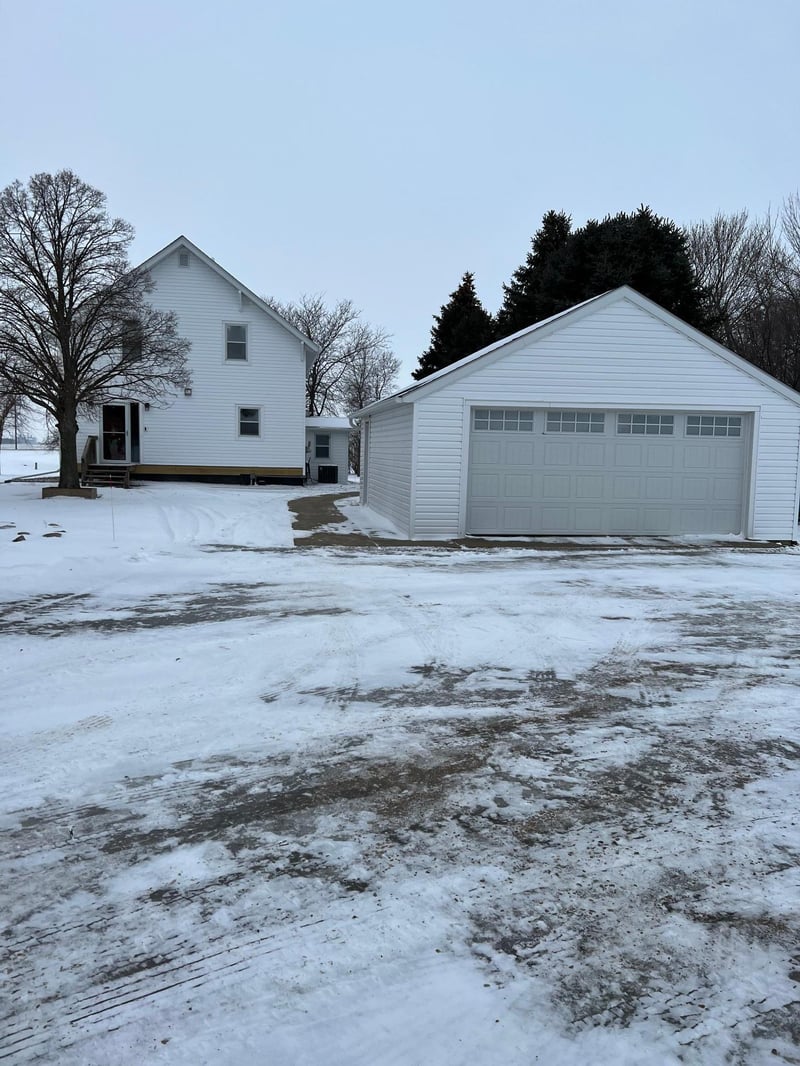 2075 291st Ave, Dawson, MN 56232