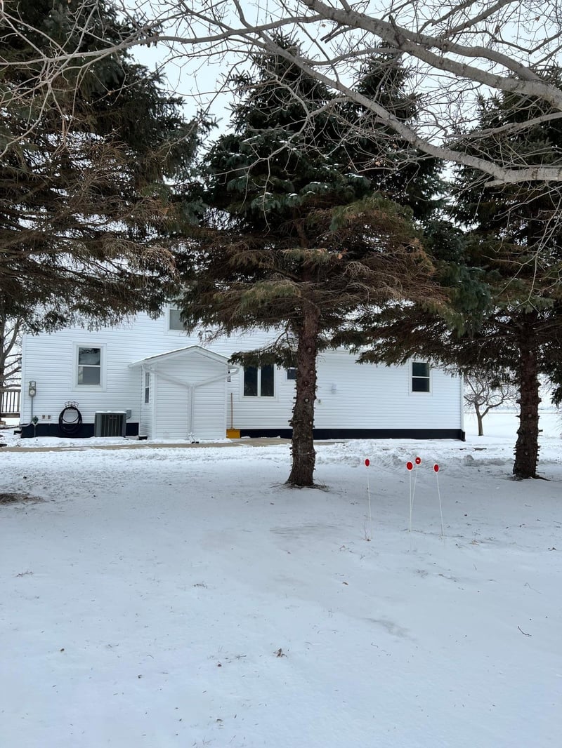 2075 291st Ave, Dawson, MN 56232