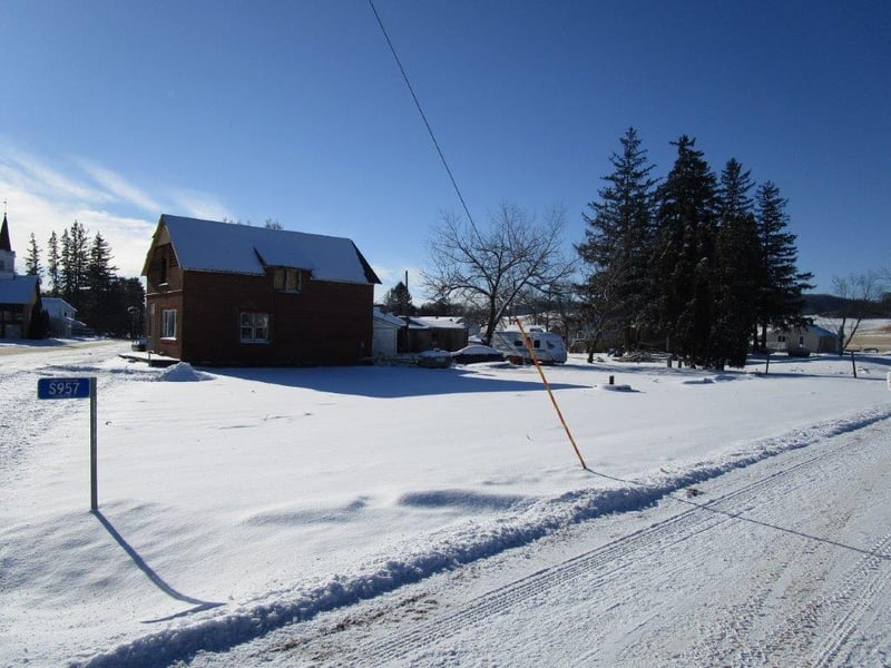 S957 County Road J, Mondovi, WI 54755