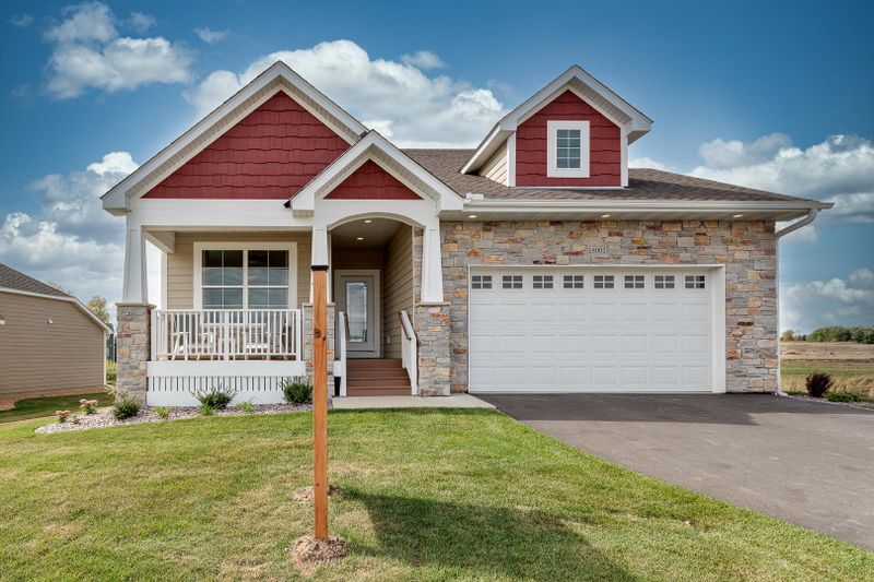 17942 Gresford Ln, Lakeville, MN 55044