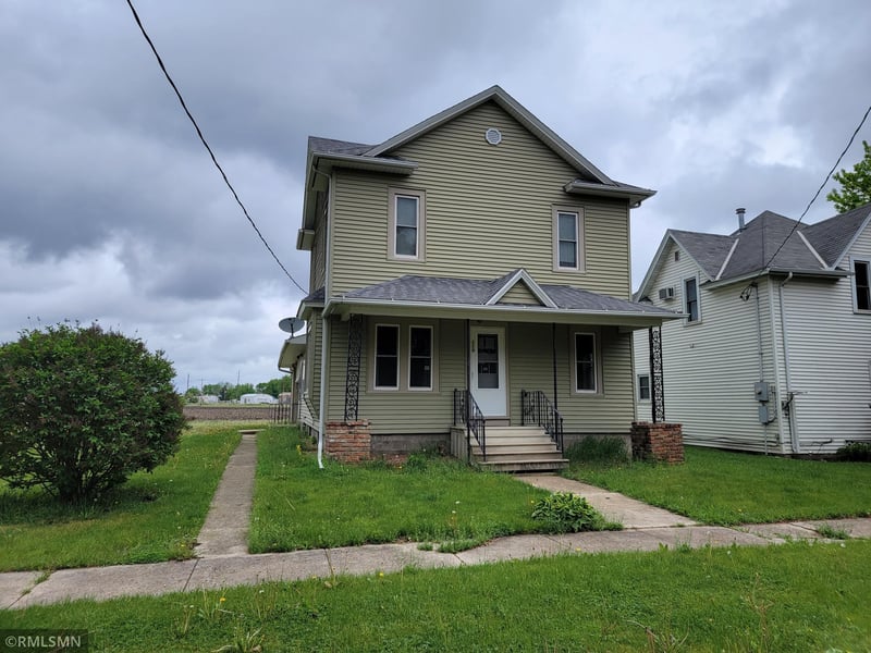 119 5th Ave NW, Minnesota Lake, MN 56068