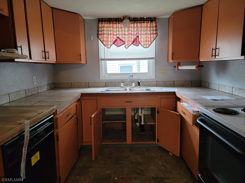 119 5th Ave NW, Minnesota Lake, MN 56068