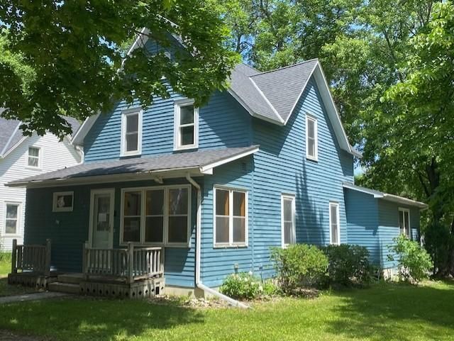 114 S 9th St, Montevideo, MN 56265
