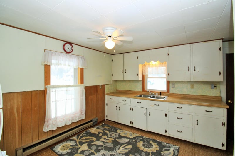 340 Central Ave S, Brooten, MN 56316