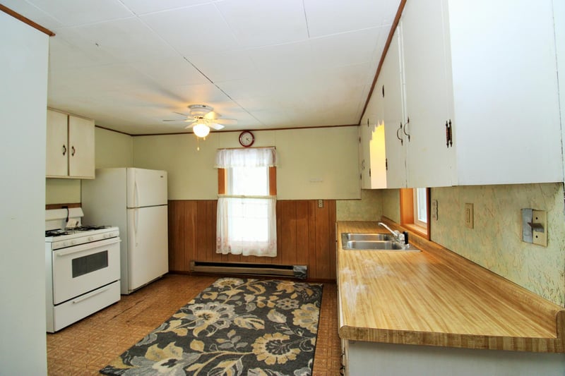 340 Central Ave S, Brooten, MN 56316