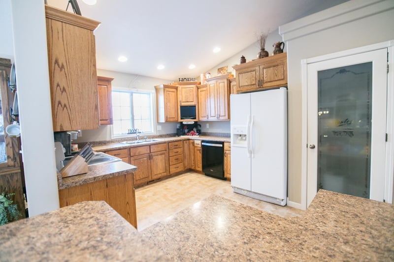 1007 W 2nd St, Madison, MN 56256