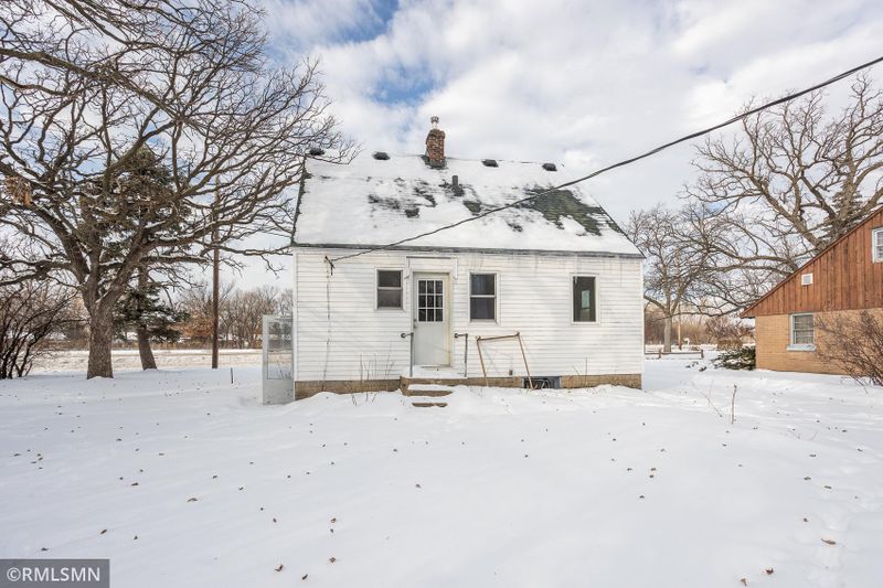 6124 Lakeland Ave N, Crystal, MN 55428