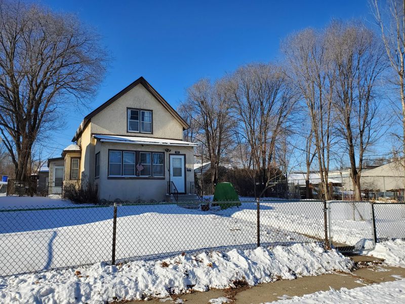 757 Bradley St, Saint Paul, MN 55130