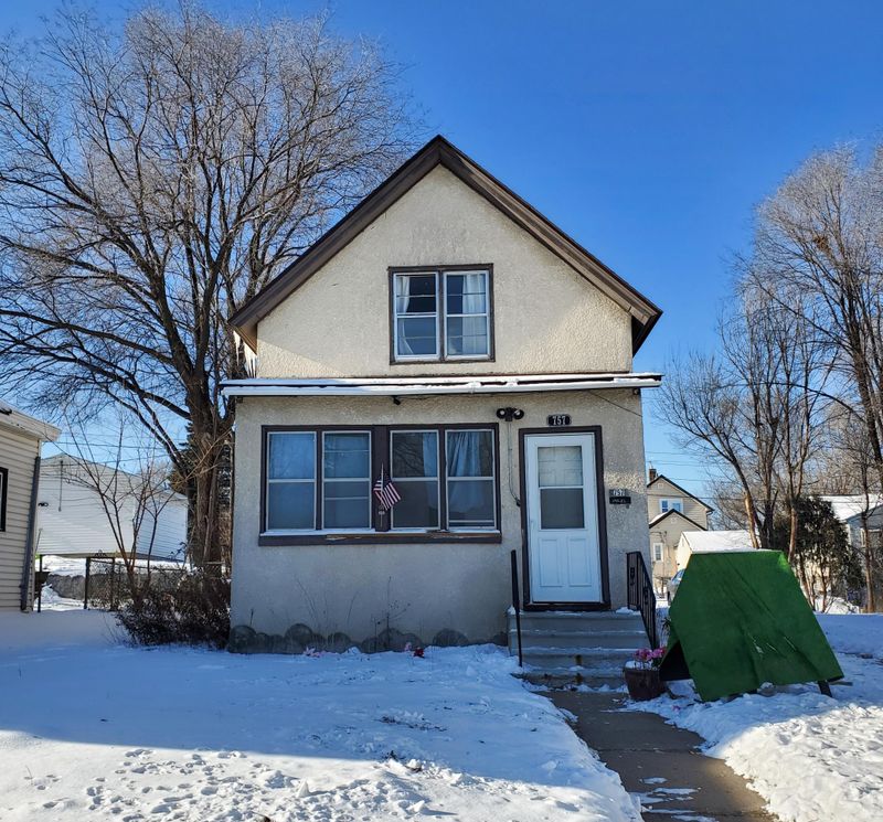 757 Bradley St, Saint Paul, MN 55130