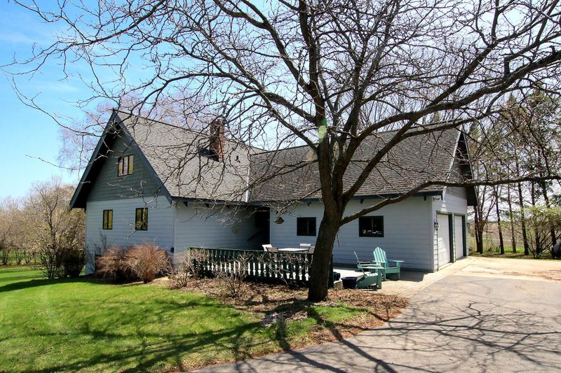18323 234th Cir, Hutchinson, MN 55350