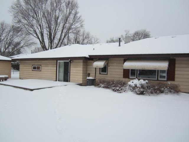 601 83rd Ave N, Brooklyn Park, MN 55444