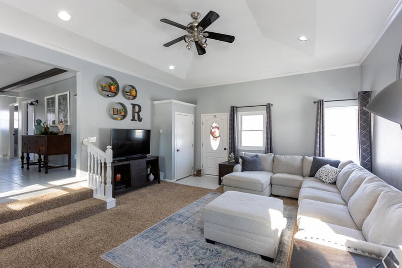 35 Date St, Easton, MN 56025