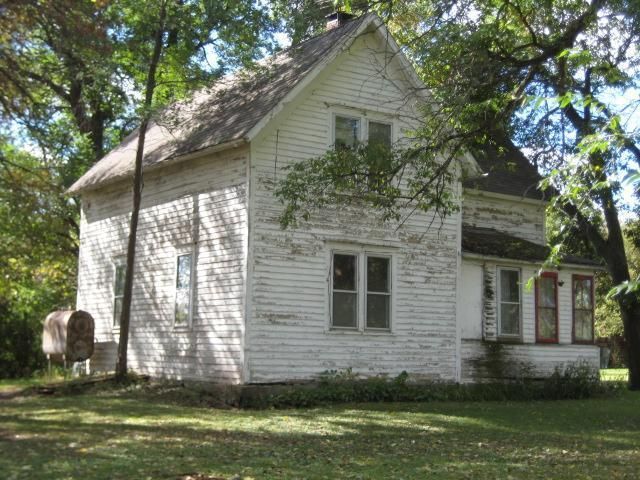 8425 155th St, Glencoe, MN 55336
