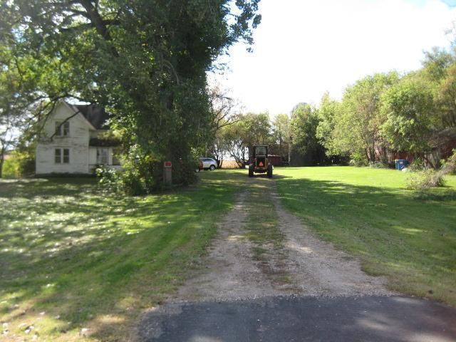 8425 155th St, Glencoe, MN 55336