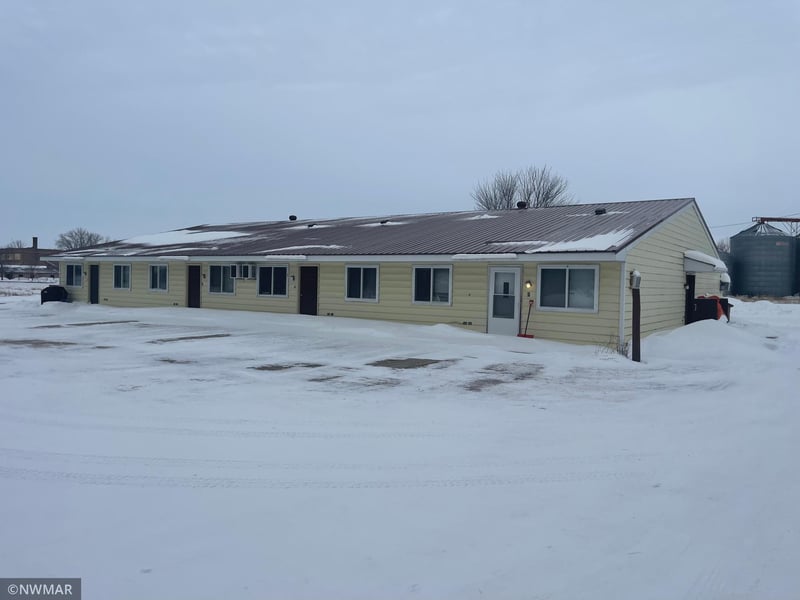 110 S 2nd Ave, Lake Bronson, MN 56734