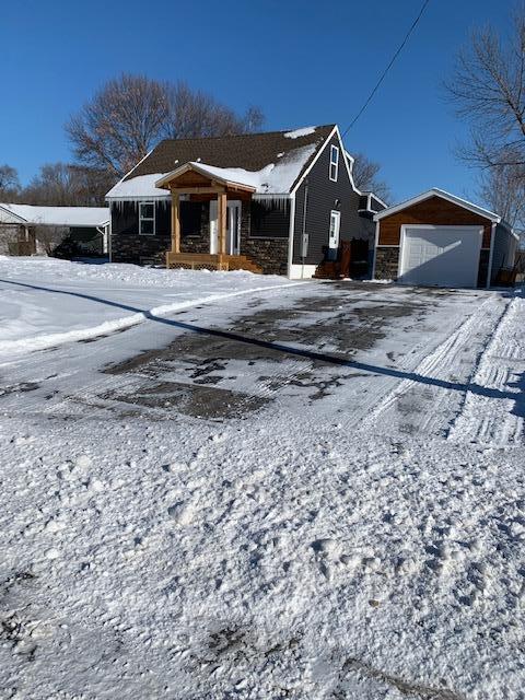 7725 Lakeview Ln NE, Spring Lake Park, MN 55432