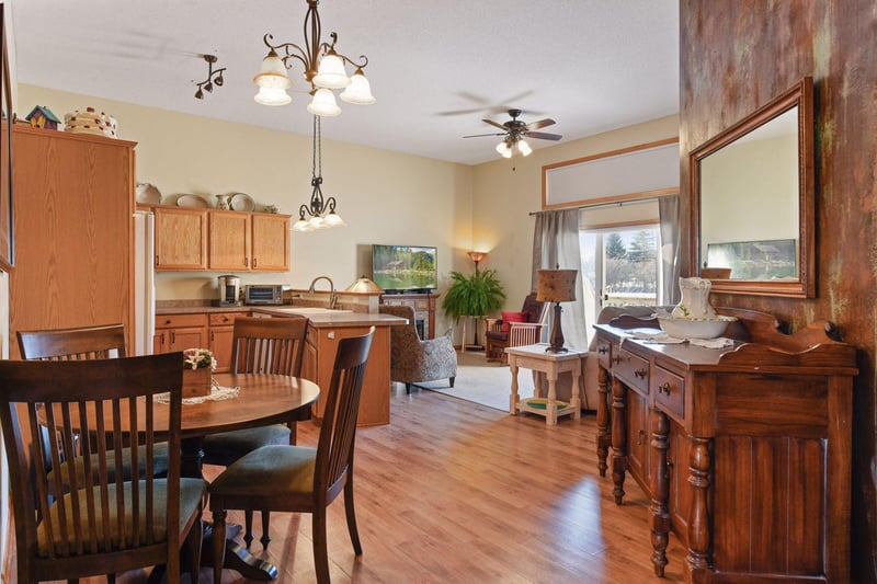 1245 Langewood Dr, Minnetrista, MN 55364