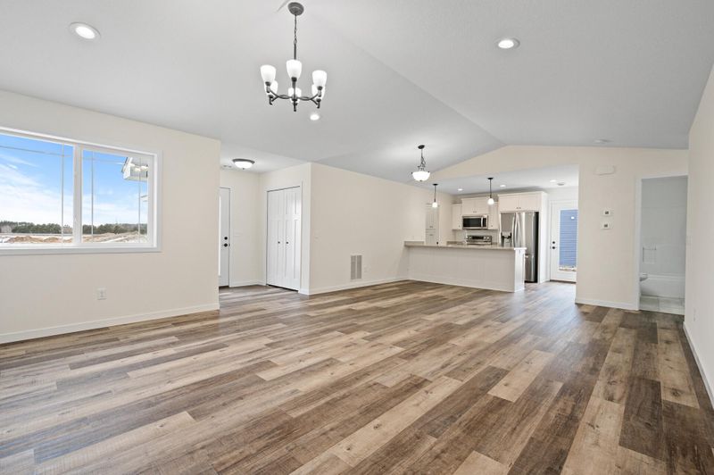 38794 Maple Ct, North Branch, MN 55056
