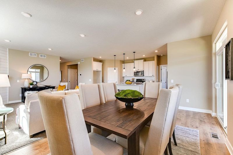 13634 Applewood Trl, Rosemount, MN 55068