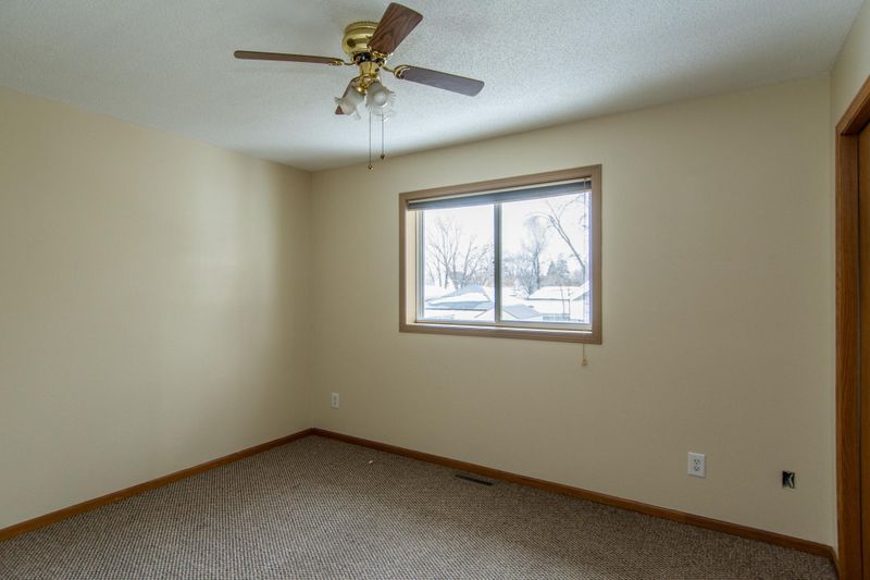 823 Mckinley Pl S, Saint Cloud, MN 56301