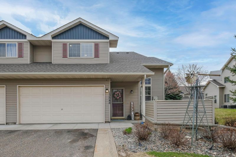13848 Hyacinth Dr, Rogers, MN 55374